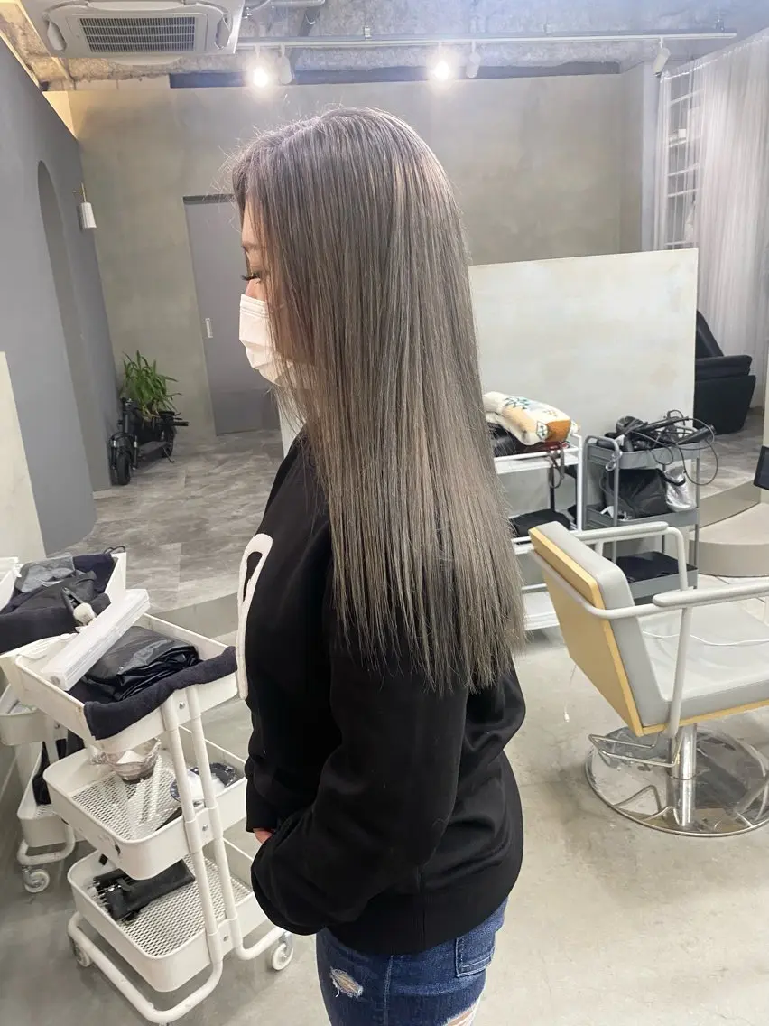 ロング カラー ヘアカラー 前橋 姫奈のヘアスタイル