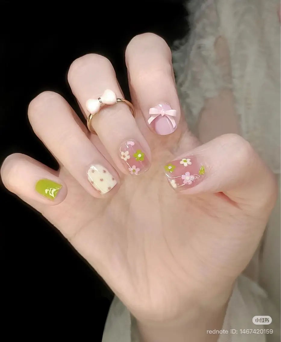 ネイル フレンチネイル キラキラネイル 韓国ネイル シンプルネイル ワンホンネイル ハンドネイル MEI Nailのネイルデザイン