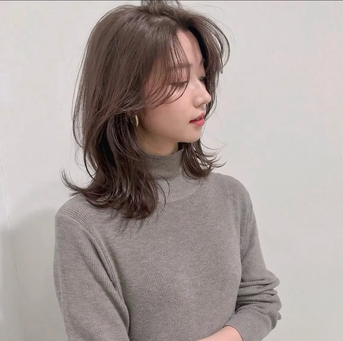 【スタイル指定】ミディアムカット・ヘアスタイリング【レディースのみ】の写真
