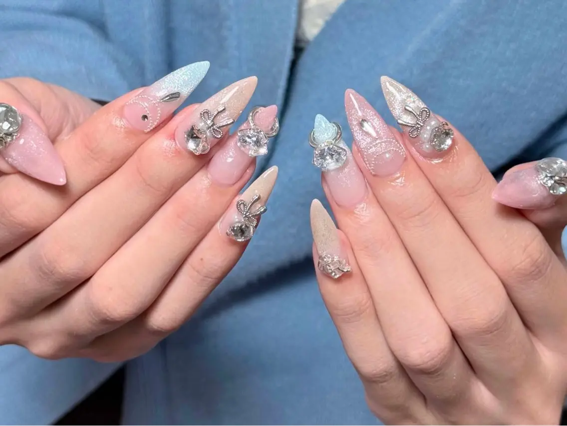 ネイル オーロラネイル 長さ出し フットネイル フレンチネイル ジェルネイル ハンドネイル Belle Nail Salonのネイルデザイン