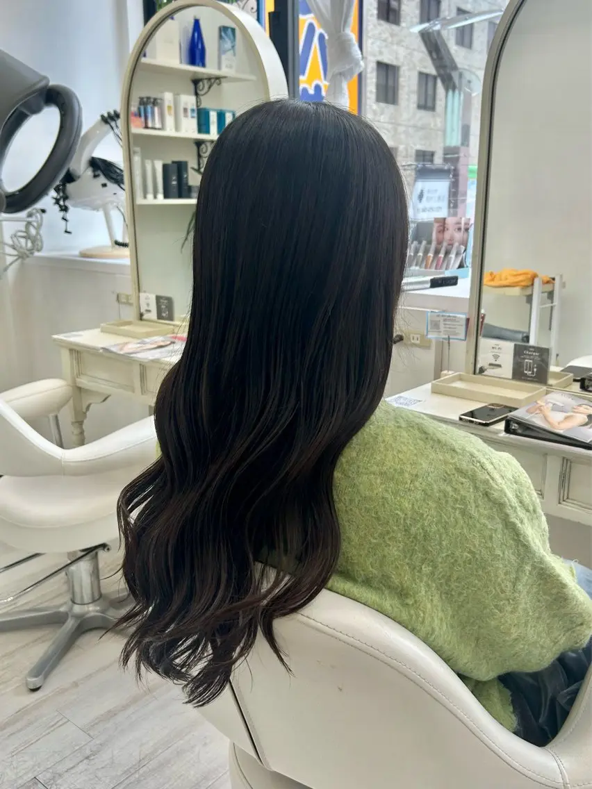 ロング カット 小川 夏花のヘアスタイル