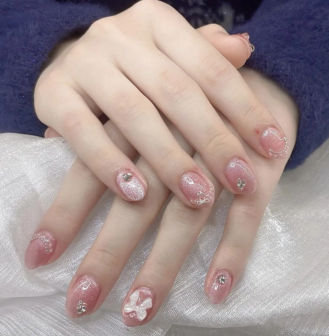 ネイル ハンドネイル 渋谷T&B りお ロング無制限中💫のネイルデザイン