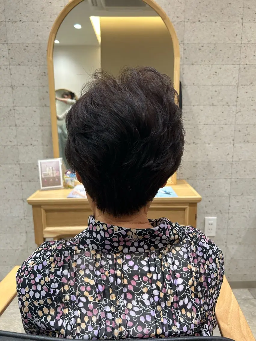 ショート ヘアカラー トリートメント 髙﨑 ちひろのヘアスタイル
