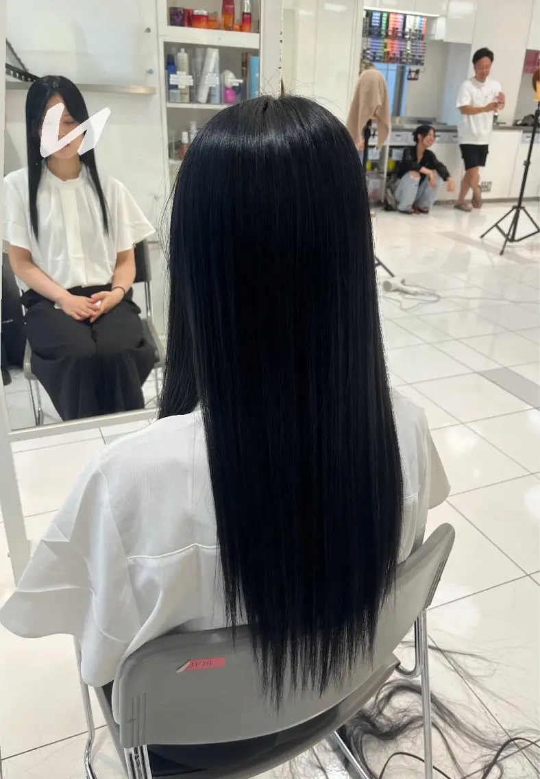 ロング カラー 黒髪 ブルーカラー ブルーブラック mit bytree MISAKI🎀のヘアスタイル