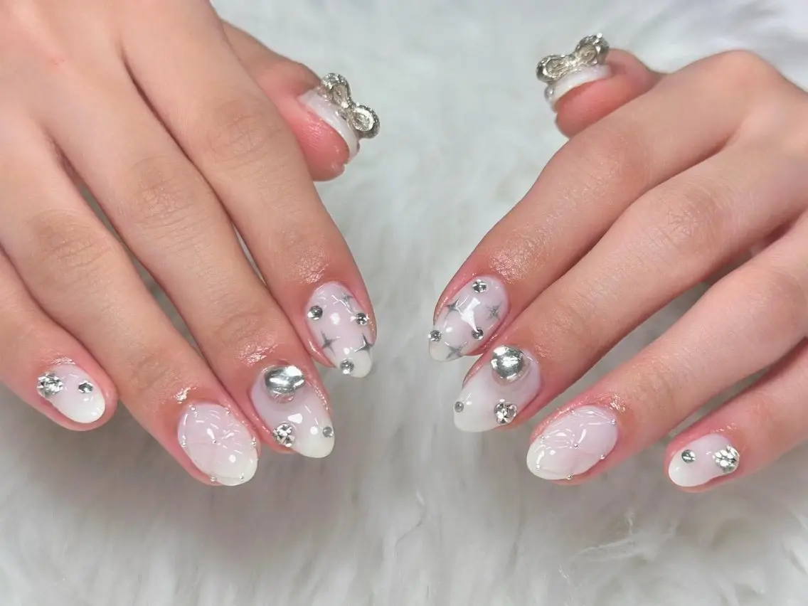 ネイル AURA NAIL🎀💅のネイルデザイン