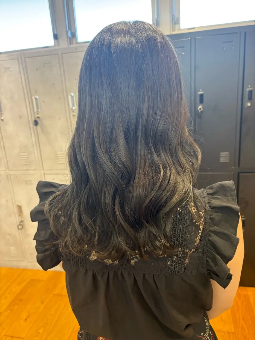 ロング ヘアカラー tokute 片岡心🐥のヘアスタイル