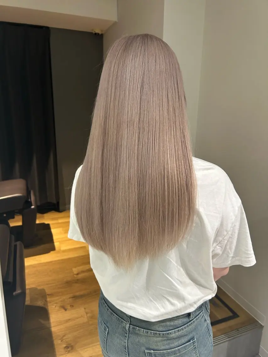 セミロング カラー ベージュカラー ホワイトベージュ カット ヘアカラー ボブ/レイヤー ケンショウのヘアスタイル