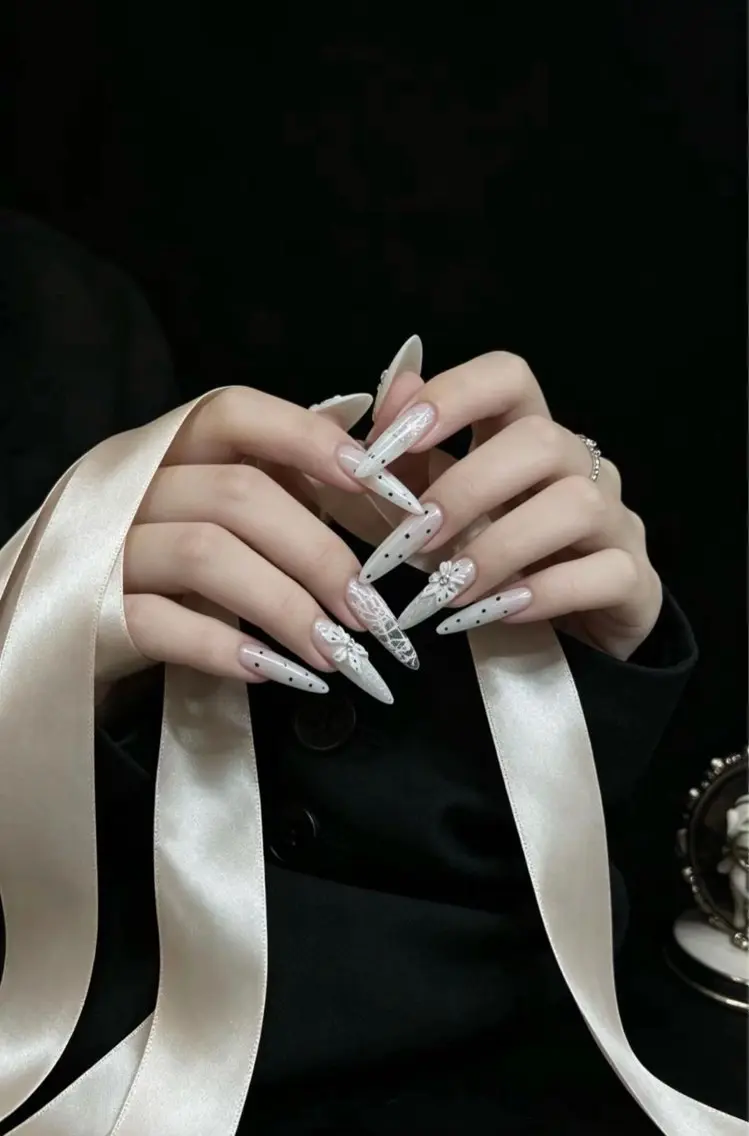 ネイル アートネイル チークネイル フレンチネイル ジェルネイル ガーリー HAPPI NAIL 大国町のネイルデザイン