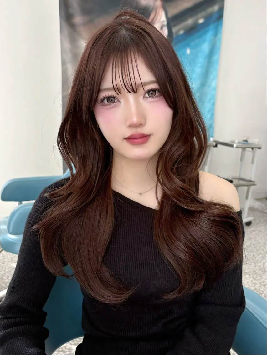 ロング カラー ベージュカラー ブリーチ ブラウンカラー チョコレートブラウン 透明感カラー カット ヘアカラー トリートメント 透明感カラー Nau🎀のヘアスタイル