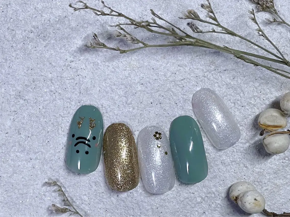 ネイル オーロラネイル フラワーネイル フットネイル フレンチネイル ジェルネイル ハンドネイル mogunail &blowのネイルデザイン