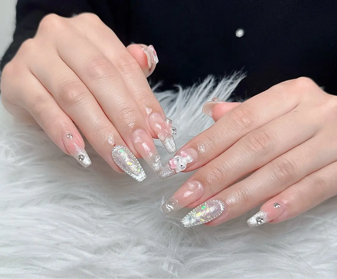 ネイル チークネイル 長さ出し フラッシュネイル フレンチネイル グラデーション ハンドネイル Lenie Nail Salonのネイルデザイン