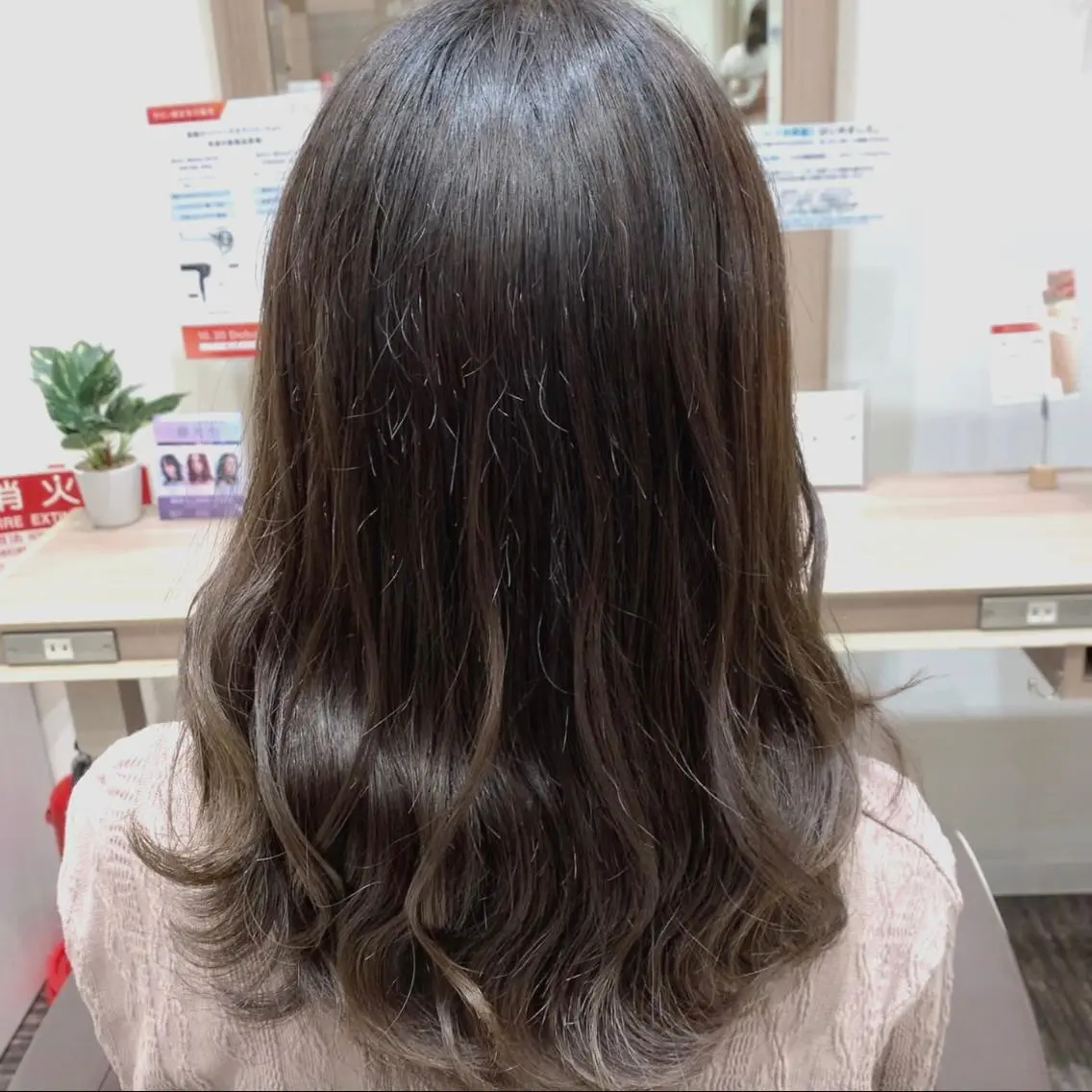 セミロング アッシュ 🌹髪質改善縮毛特化 小山正悟🌹のヘアスタイル