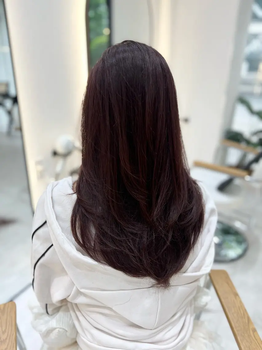 セミロング カラー Zina aimiのヘアスタイル