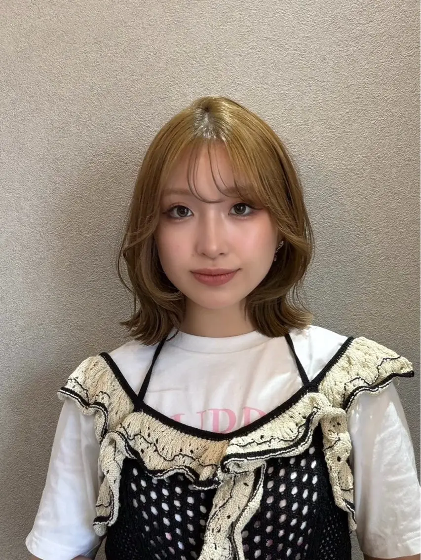 ミディアム ボブ くびれヘア レイヤーカット 宮田 蓮のヘアスタイル