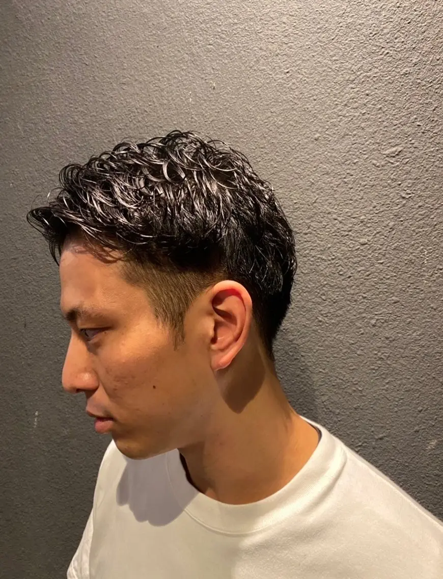 ショート パーマ メンズ マッシュ 刈り上げ ショートヘア ナツハラ サトシのヘアスタイル