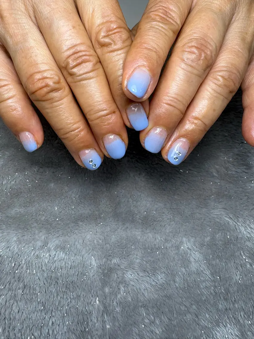ネイル グラデーション パステルネイル ショートネイル ハンドネイル nail.s misatoのネイルデザイン