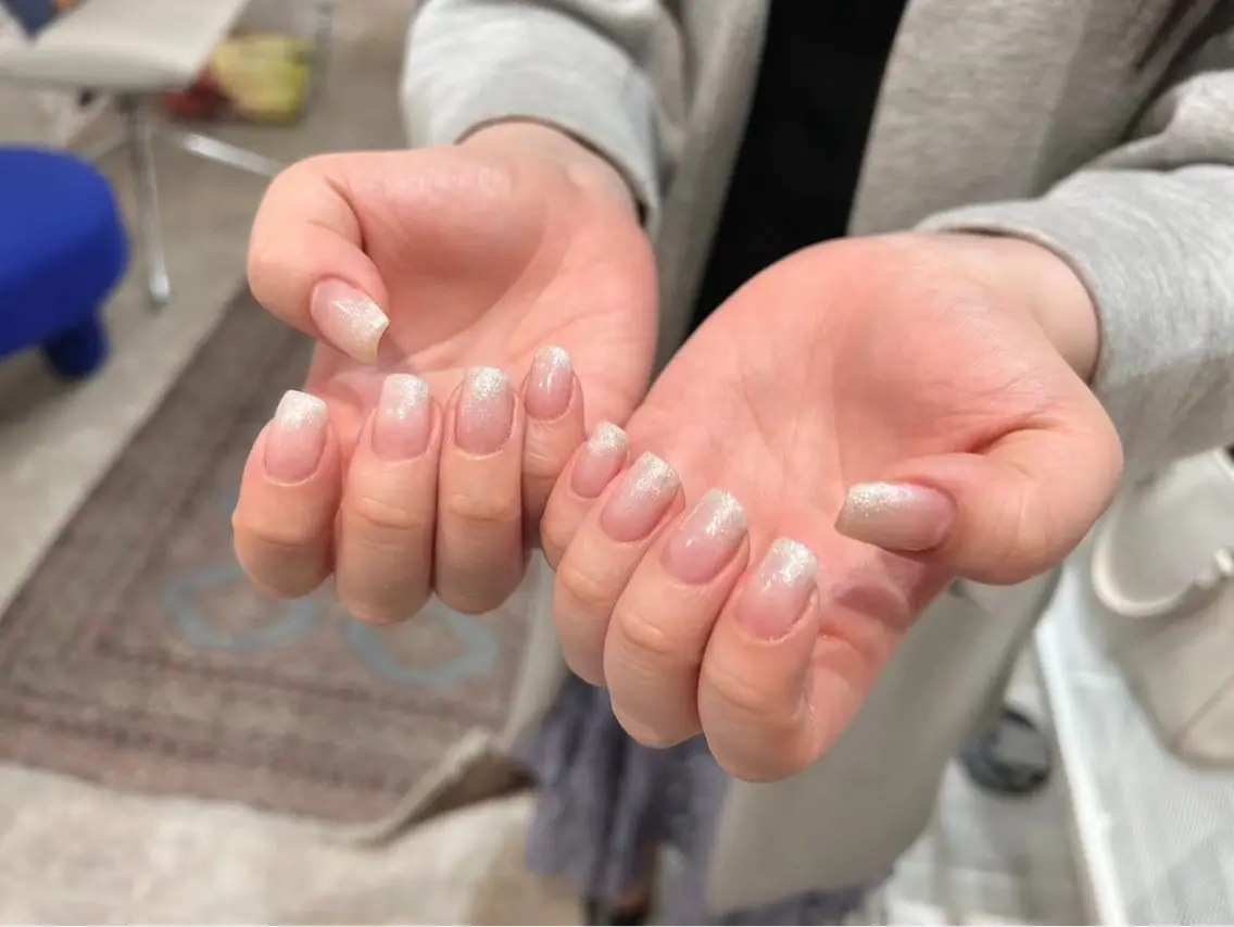 ネイル ラメ(グリッター) ラメグラデーション 0203ムニムサン 💙Mizuhoのネイルデザイン