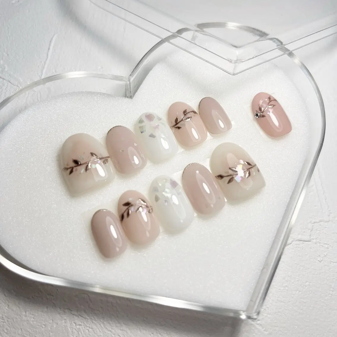 成人式・結婚式・前撮り用や普段使いのオーダーチップnail ⃟5000円​〜​(デザインによります🙇)採寸など全て込々❤︎の写真