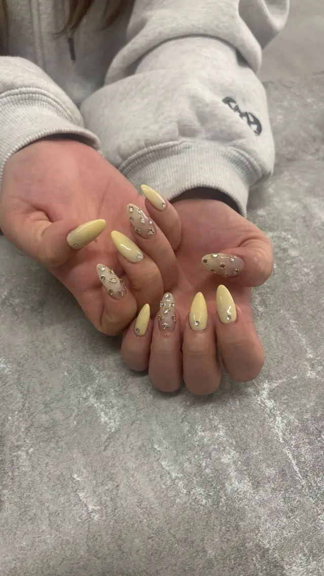 セミロング Lunabeauty .miのネイルデザイン