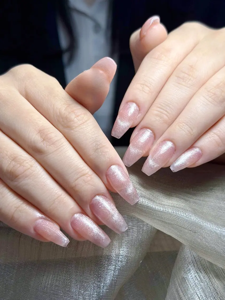 ネイル チークネイル フレンチネイル 韓国ネイル マグネットネイル ミラーネイル ハンドネイル GIN NAILのネイルデザイン