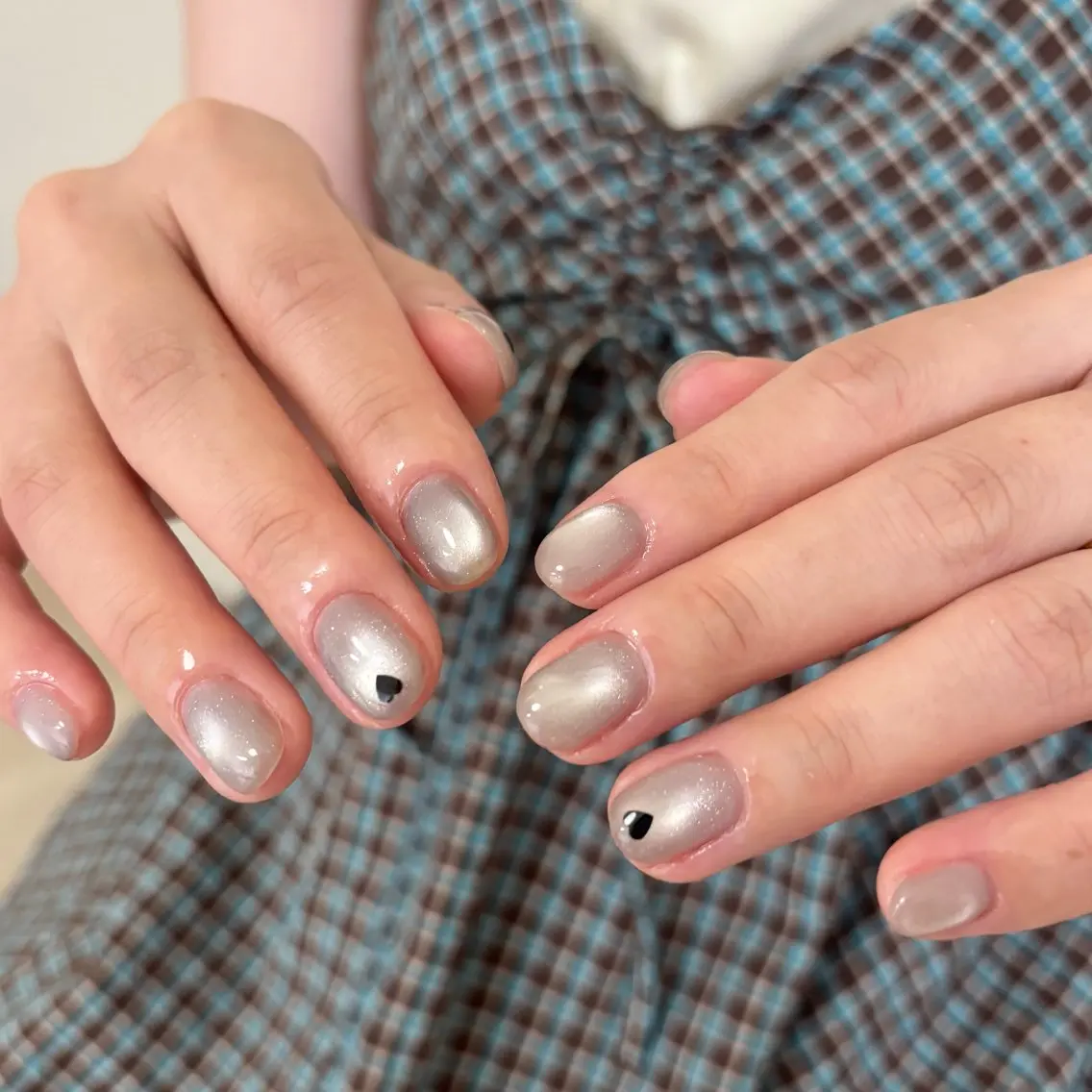 ネイル マグネットネイル マグネットワンカラー ワンカラーネイル ハンドネイル moufu.nail /sayaka 本町のネイルデザイン