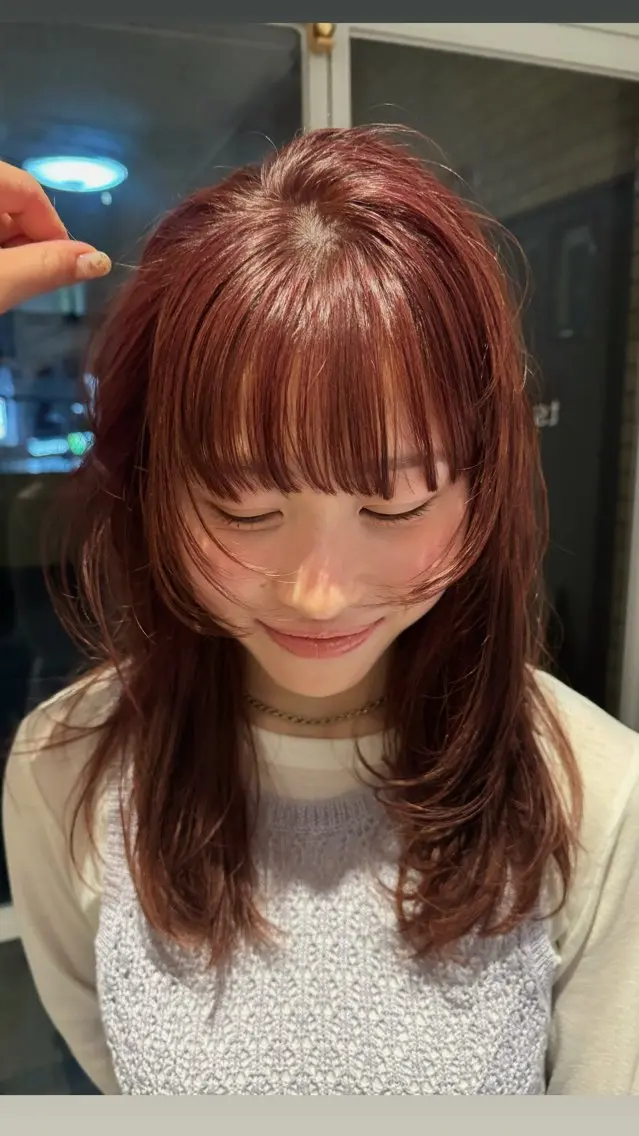 ミディアム カラー 藏屋 楓のヘアスタイル