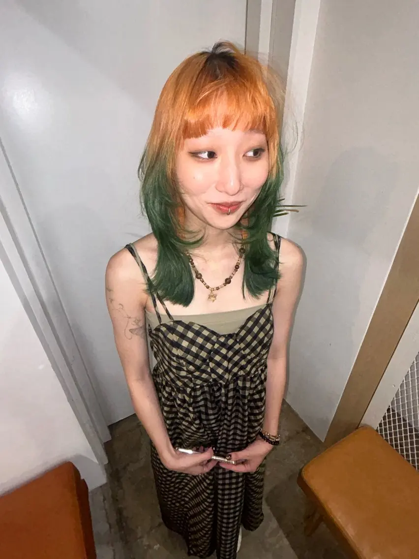セミロング カラー ヘアカラー トリートメント 湯浅 美玖のヘアスタイル