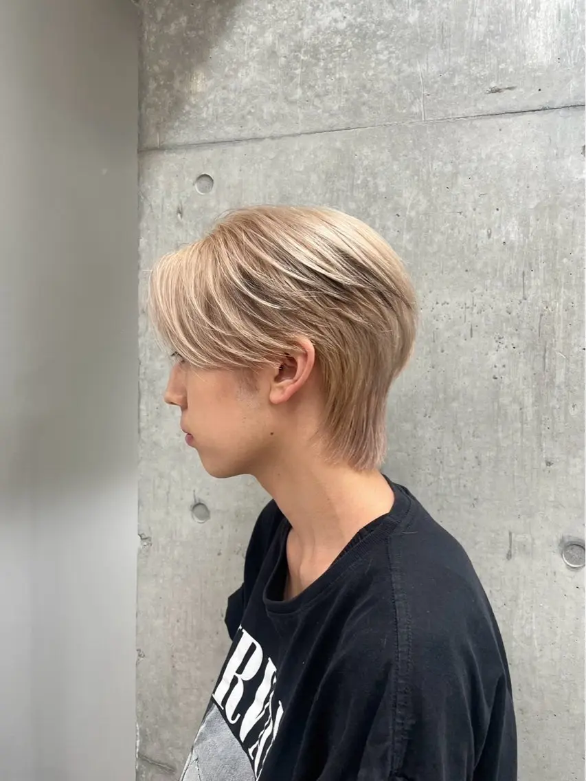 カラー メンズ メンズブリーチ メンズハイトーン メンズインナーカラー ベージュカラー ブリーチ fifth/原宿/ カットモデル/カズのヘアスタイル