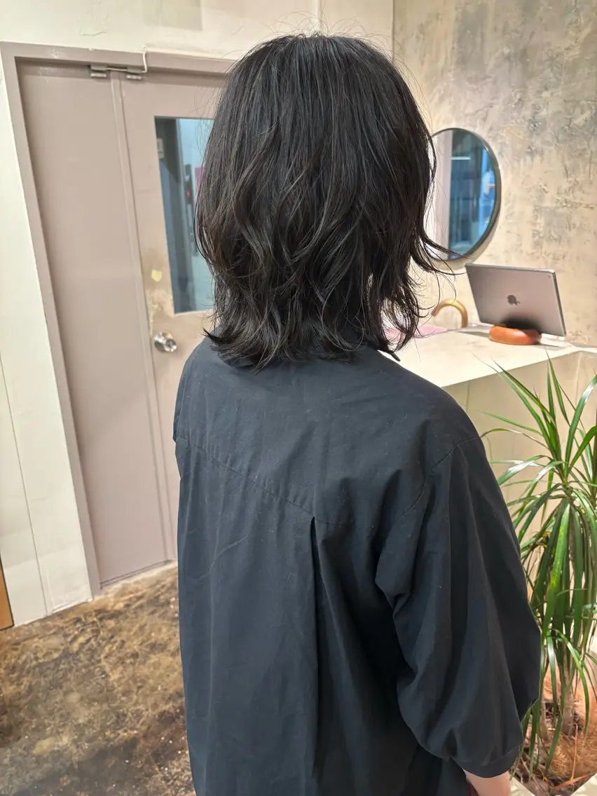 ミディアム ミディアムパーマ レイヤーカット カット トリートメント 美空🐇 レイヤー / 透明感カラー🩰のヘアスタイル