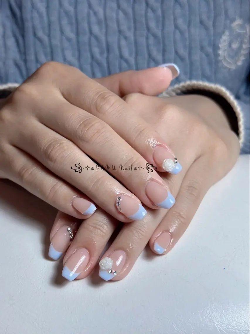 ネイル チークネイル フレンチネイル グラデーション キラキラネイル 韓国ネイル ハンドネイル RAMU_Nail 池袋店のネイルデザイン
