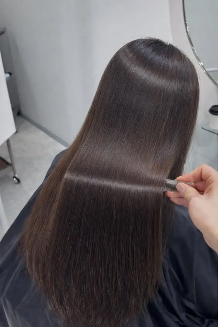セミロング 縮毛矯正 美髪縮毛矯正／ツヤ 髪カラー🫧つばさのヘアスタイル