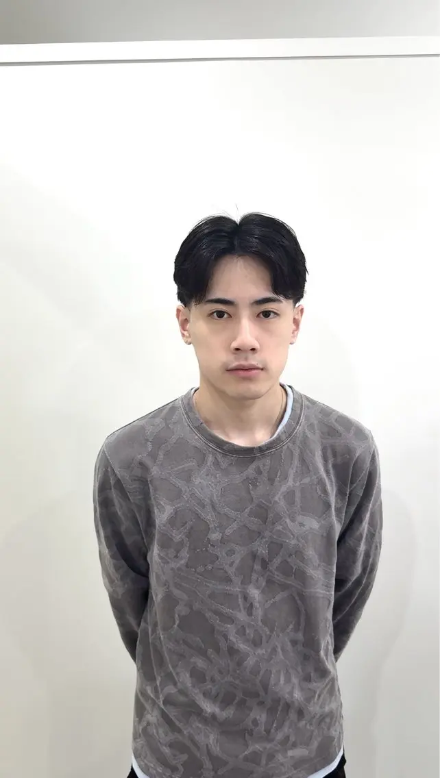 ショート メンズ センターパート フェードカット カット SHUN札幌 メンズパーマフェードのヘアスタイル