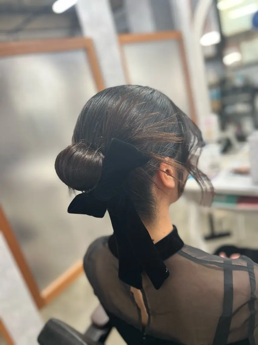 ミディアム ヘアアレンジ 卒業式のヘアスタイル ヘアセット Style Tのヘアスタイル