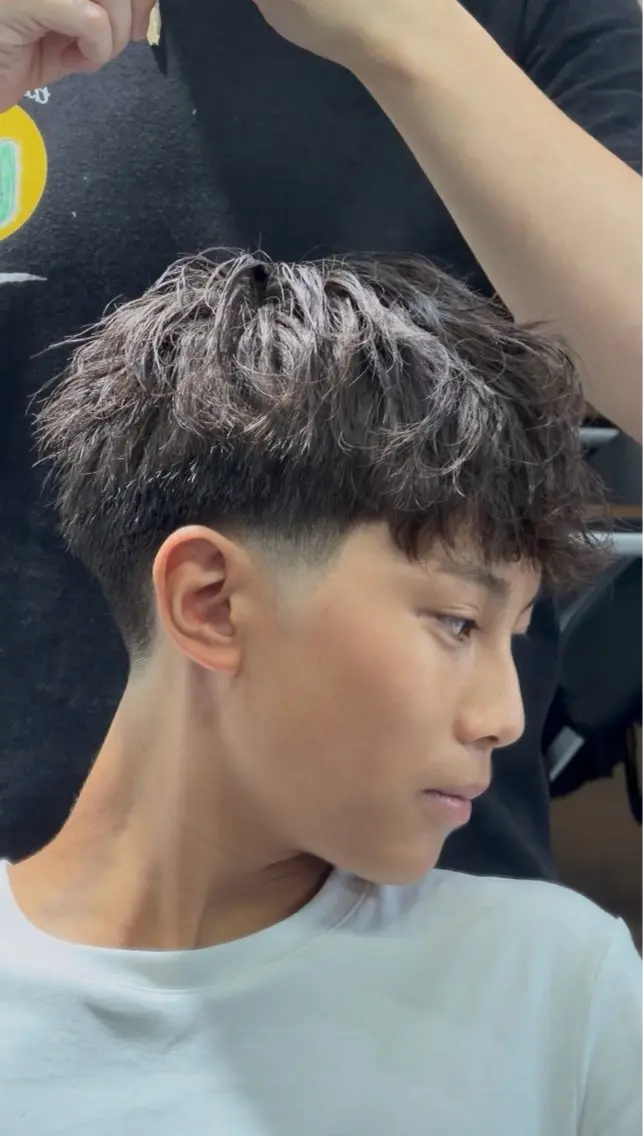 ショート パーマ メンズ カット パーマ メンズ特化！ Taiyo 🇺🇸のヘアスタイル