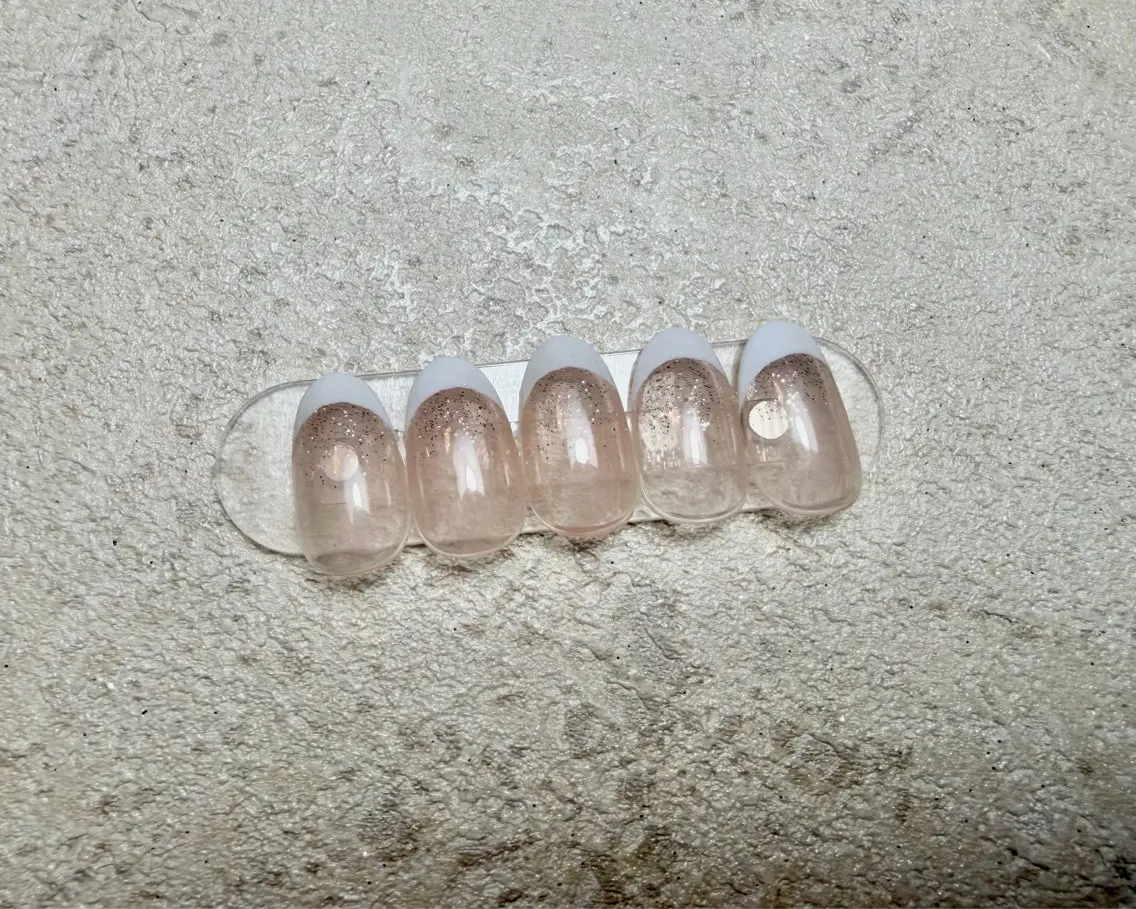 フレンチネイルの写真