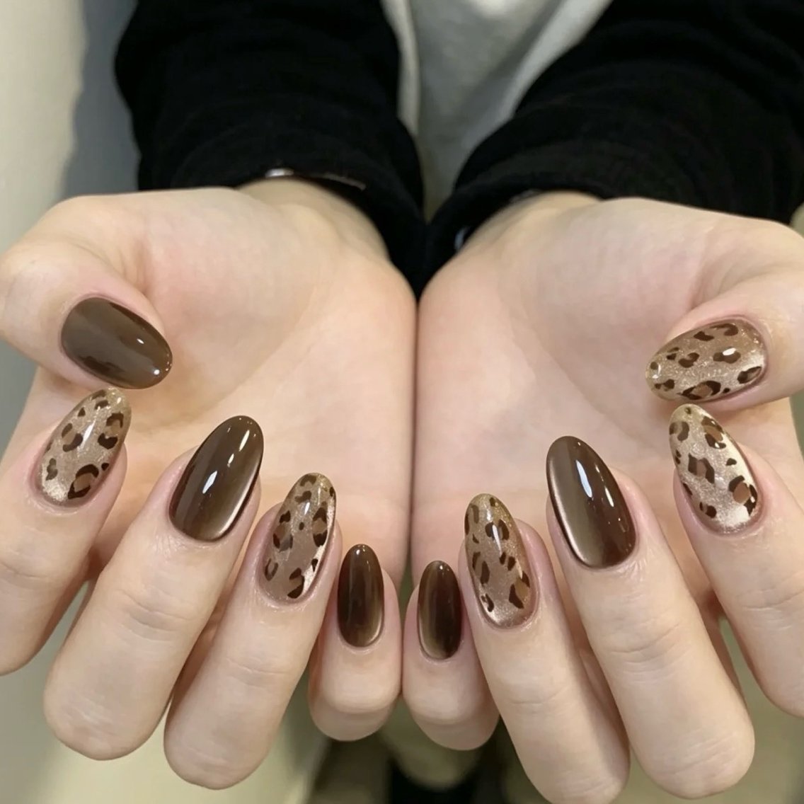 ネイル オーロラネイル フットネイル フレンチネイル ジェルネイル 韓国ネイル ハンドネイル Luna nail salon新小岩のネイルデザイン