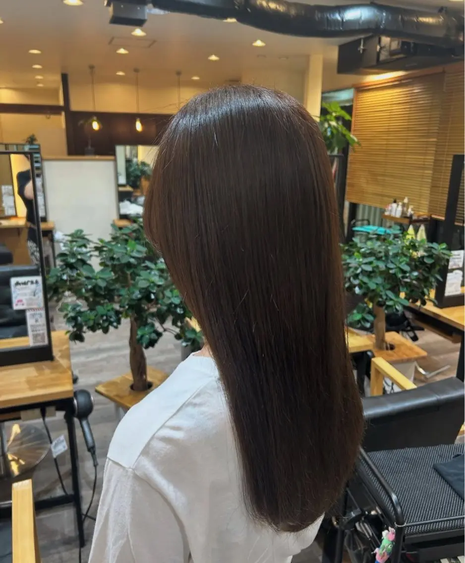 ロング カラー ベージュカラー オリーブカラー 高野 愛子のヘアスタイル