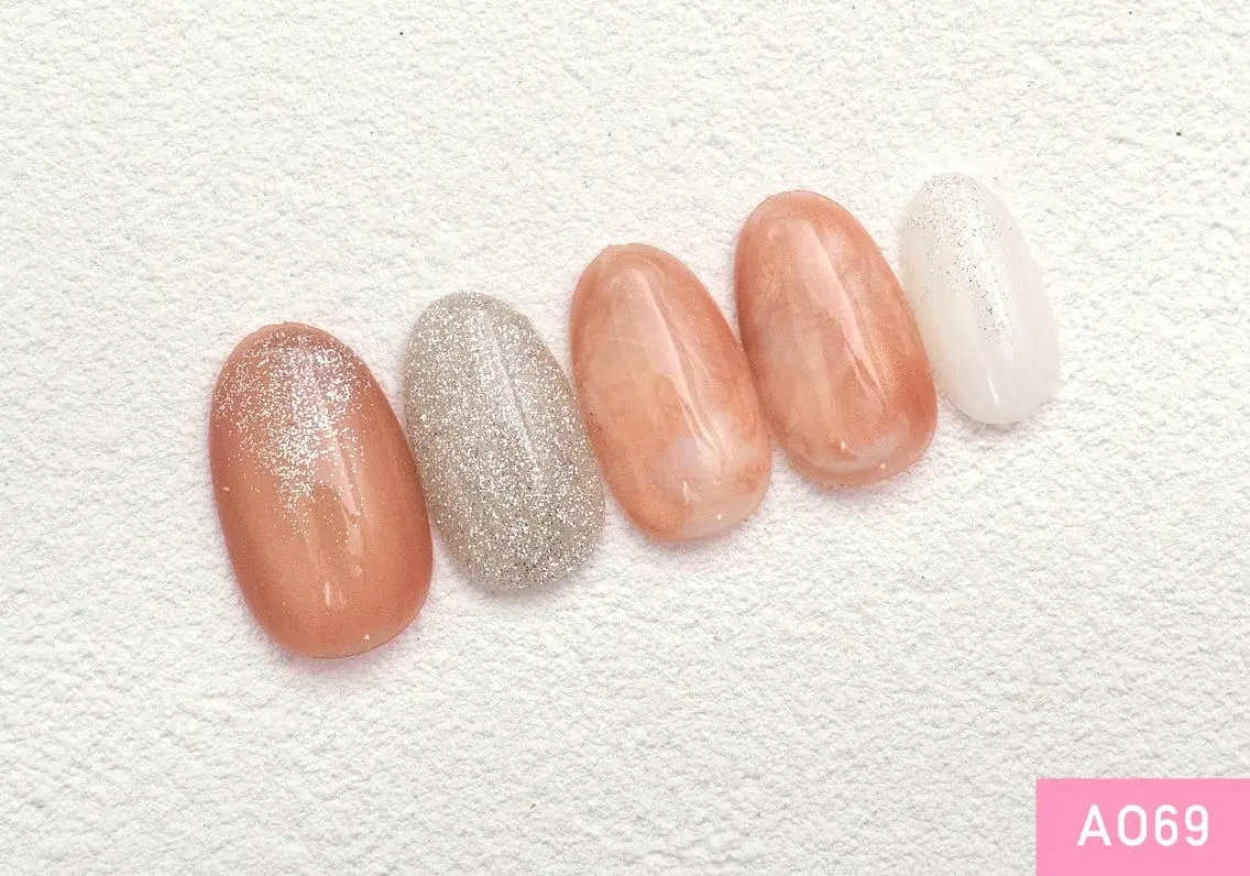 ネイル ゴールド 新橋🌷 Nailのネイルデザイン