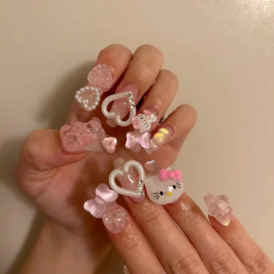 ネイル ハンドネイル ViViA momokaのネイルデザイン