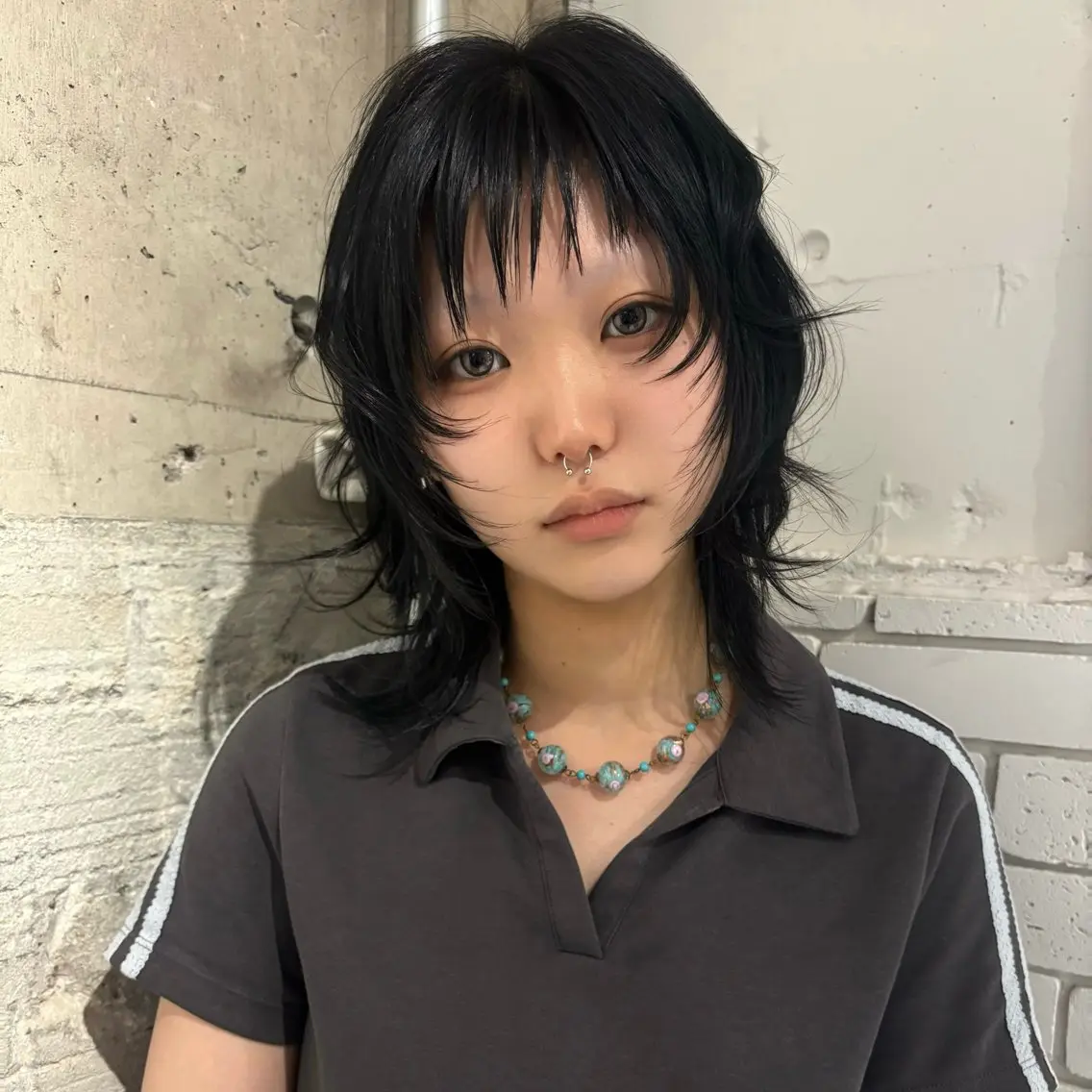 ミディアム カラー レイヤーカット シャギー ヘアカラー Yui⭐️ 透け感カラーのヘアスタイル