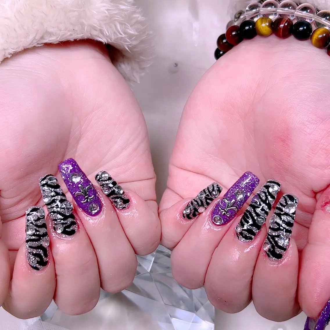 ネイル アニマル柄 ラメ(グリッター) Cute Tips nailのネイルデザイン