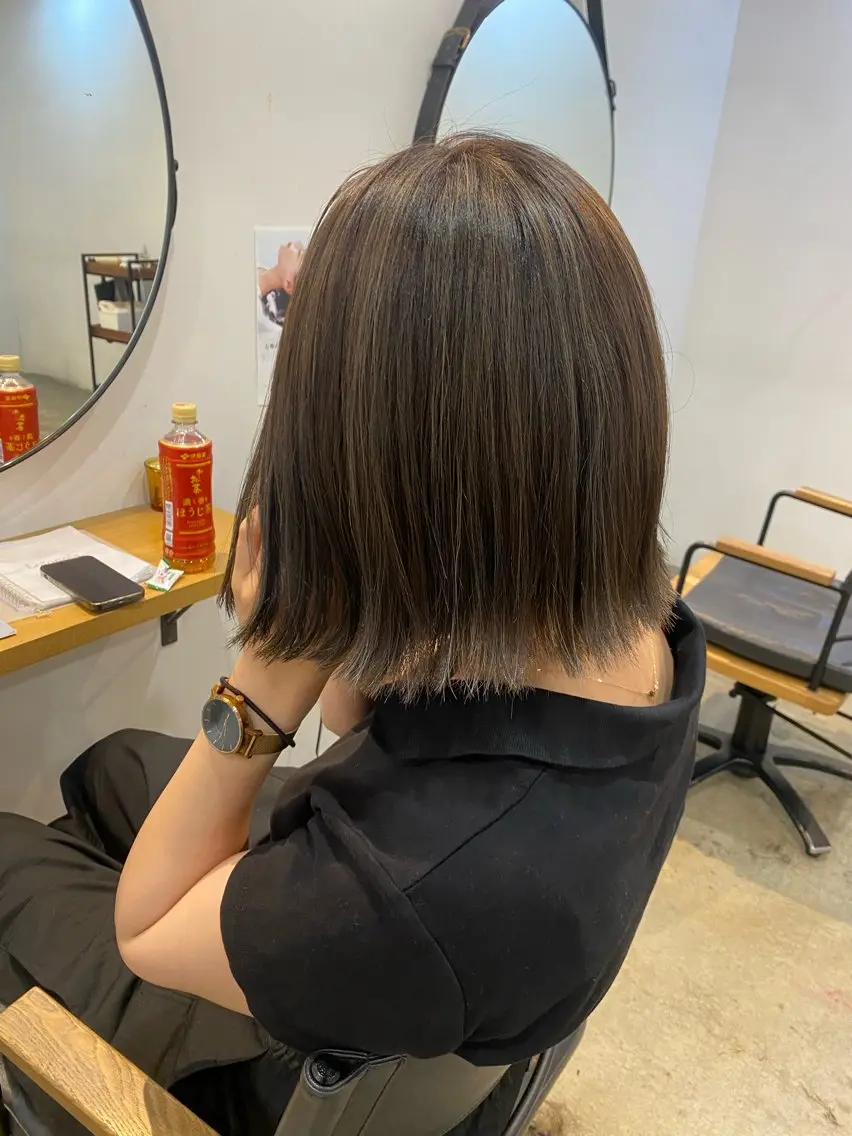 ショート カラー 平川 夏海のヘアスタイル