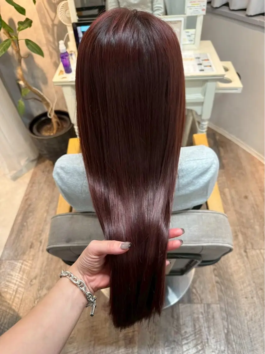 カラー 久保田 萌愛のヘアスタイル