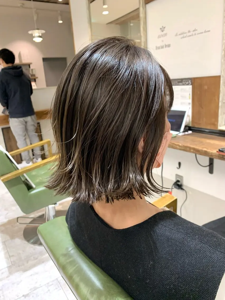 ショート カラー rinrin 天文館のヘアスタイル