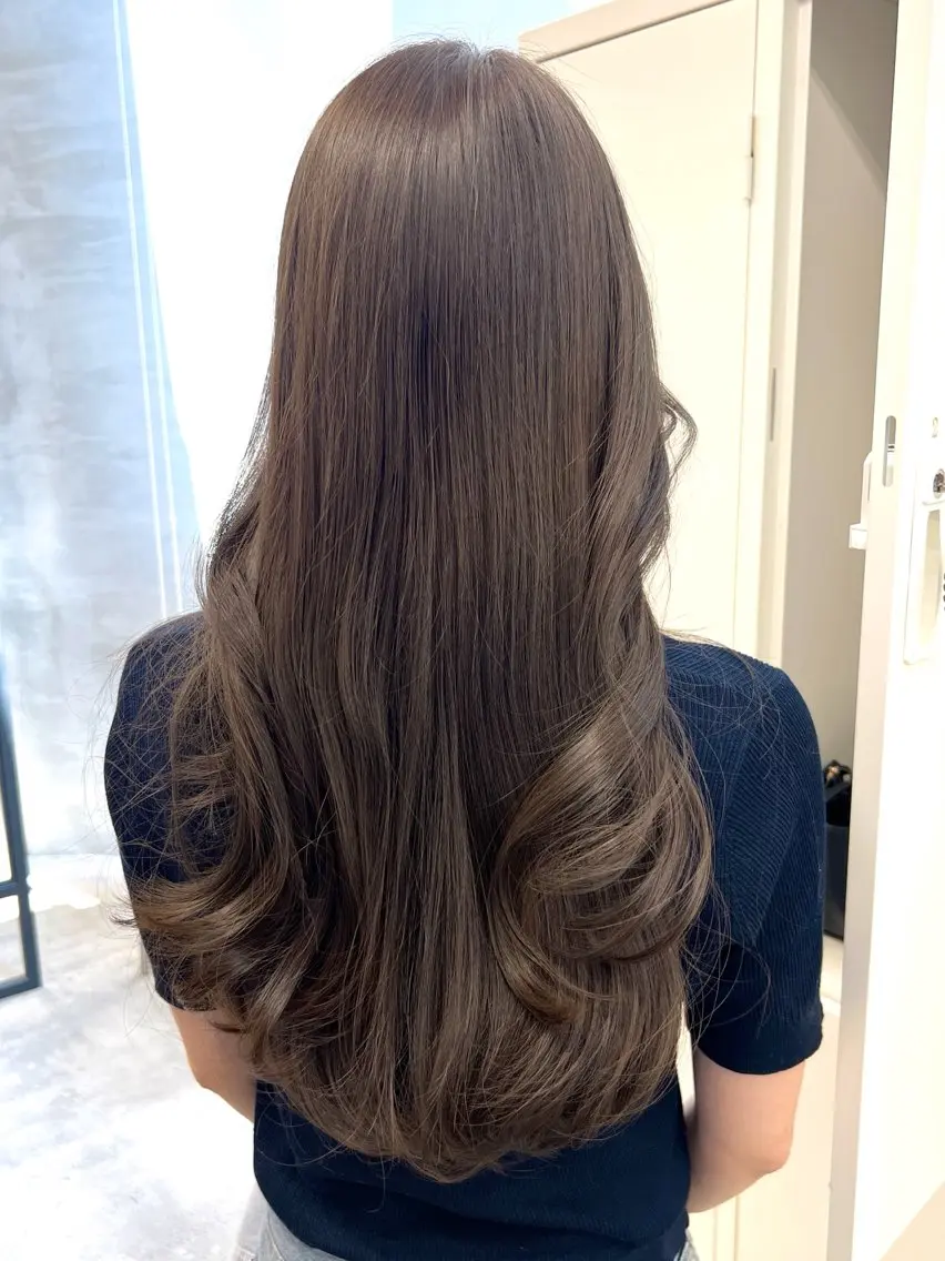 ロング カラー 透明感カラー/カット Zina池袋　千葉のヘアスタイル