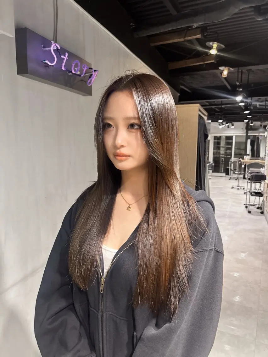 ロング 韓国風カラー 姫カット 韓国風ヘア レイヤーカット ワンホンレイヤー MEI🎀レイヤー 🎀韓国styleのヘアスタイル