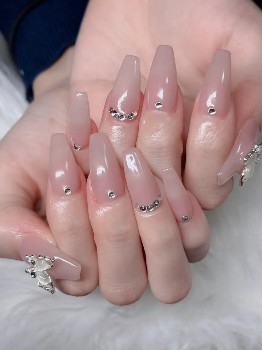ネイル フレンチネイル ジェルネイル ハロウィン キラキラネイル 韓国ネイル H.baby Nail Salonのネイルデザイン