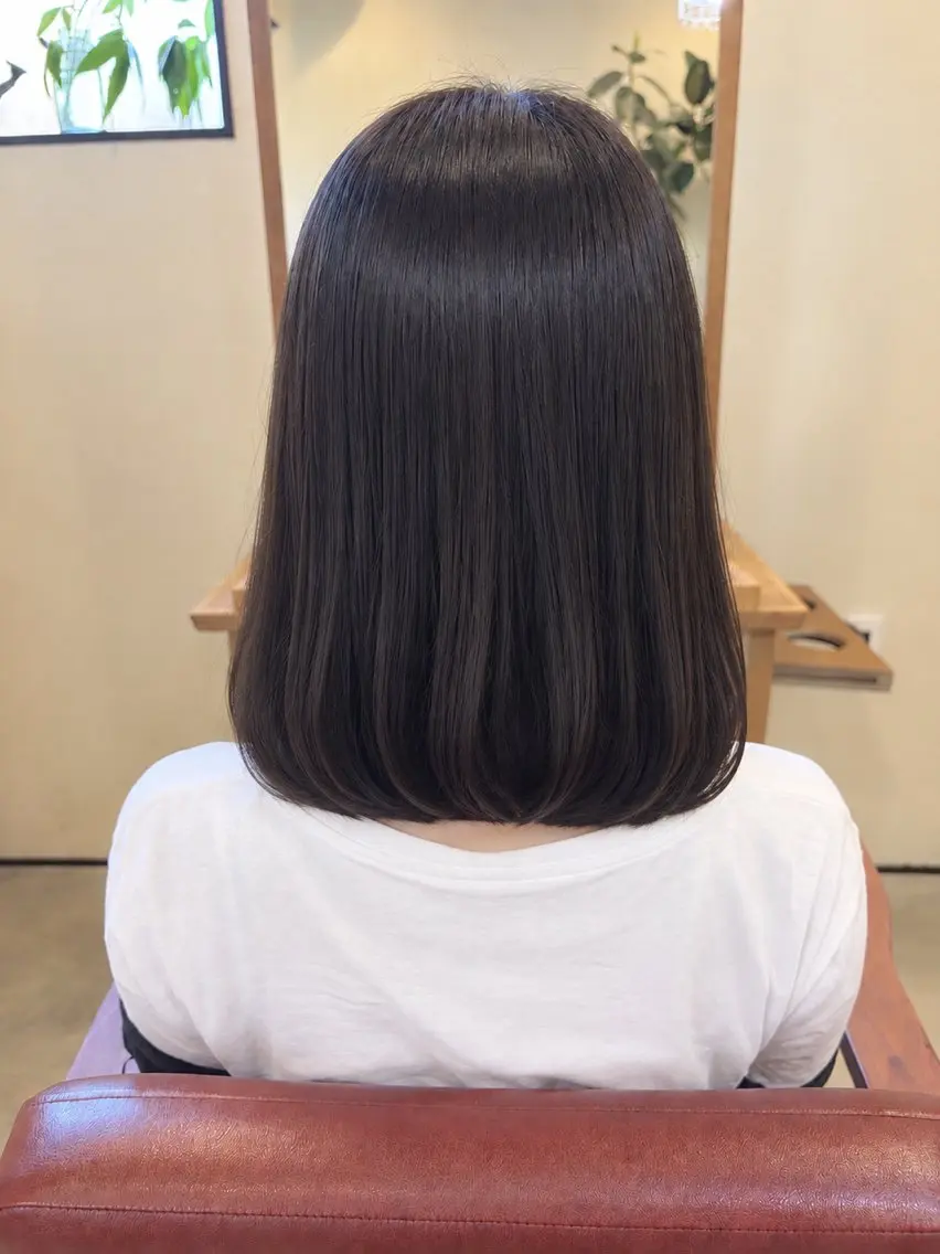 ミディアム 三本 萌々香のヘアスタイル