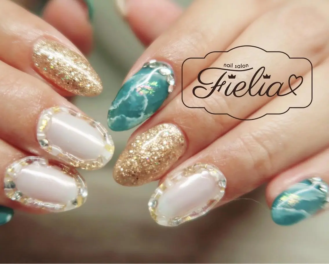 ネイル ハンドネイル Fielia momoのネイルデザイン