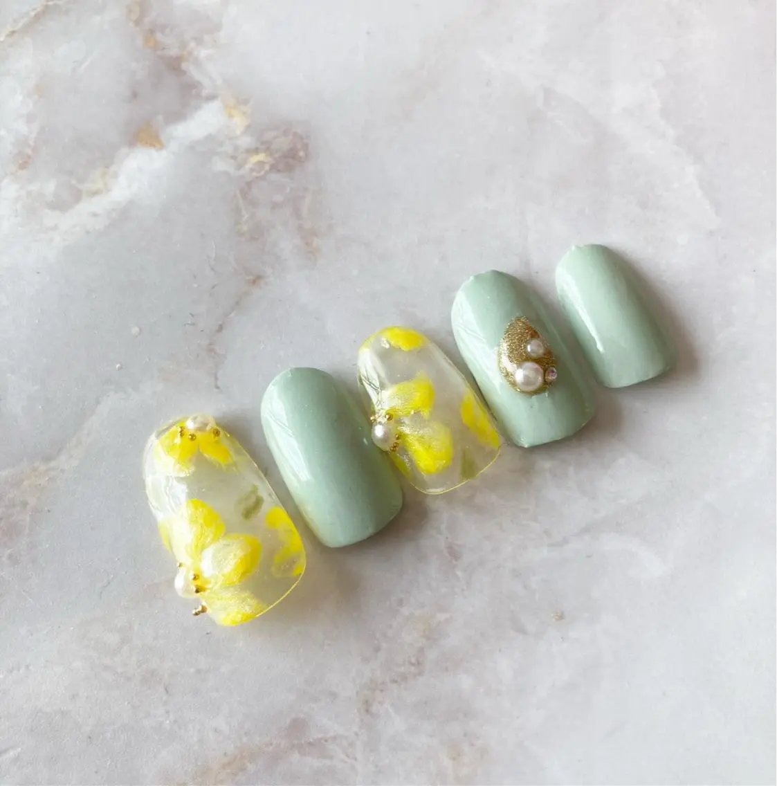 ネイル フットネイル ハンドネイル フットネイル NailSalon Beniceのネイルデザイン